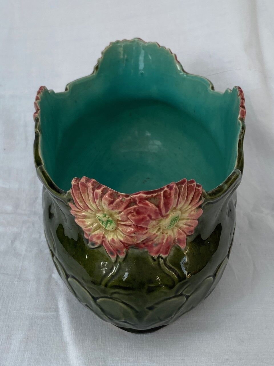 Vallauris-style dabbling gardener