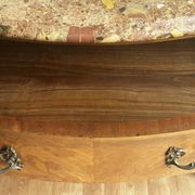 Commode galbée marquetée style Louis XV – plateau marbre- 19 e siècle