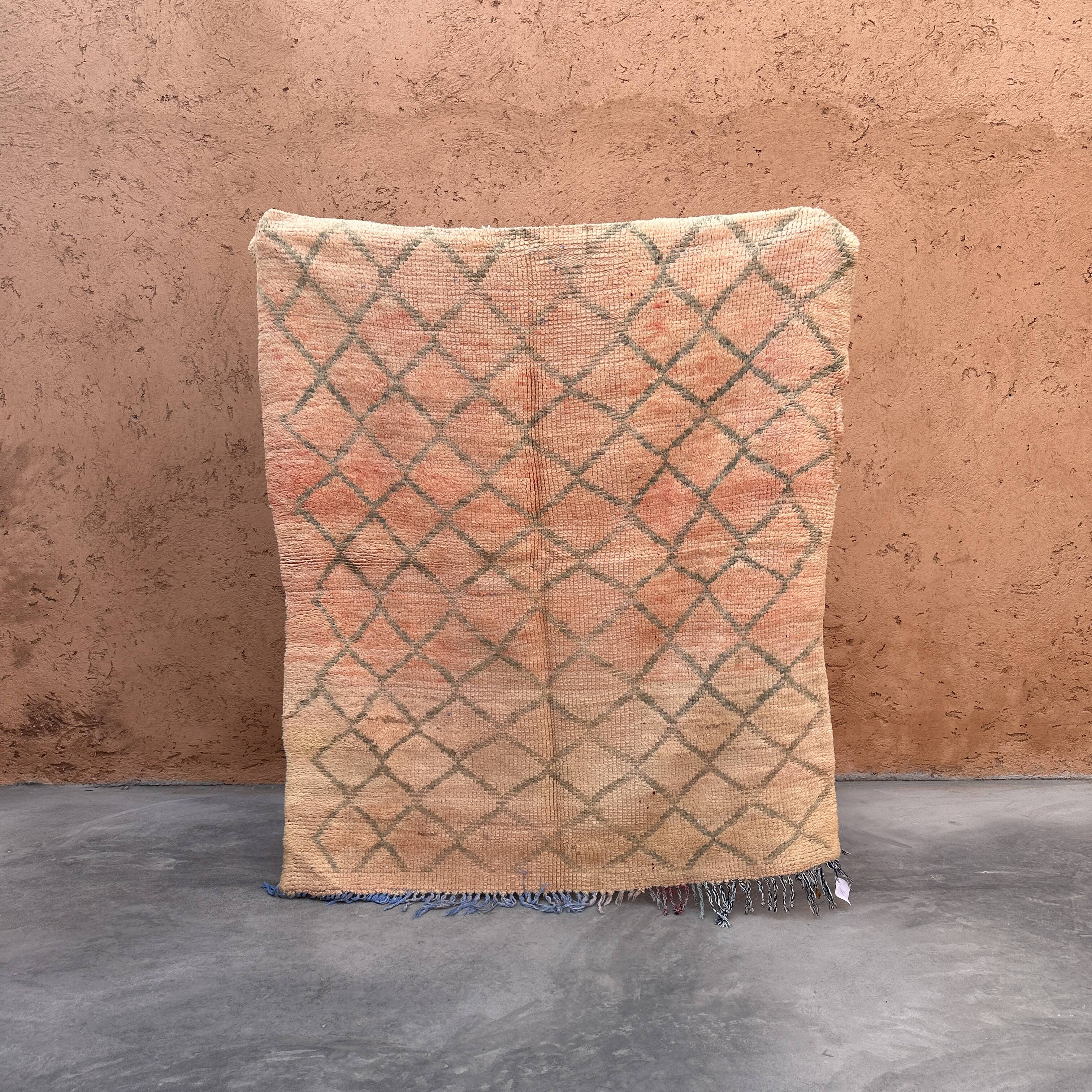 Pink Boujad Moroccan rug - 174 x 147 cm