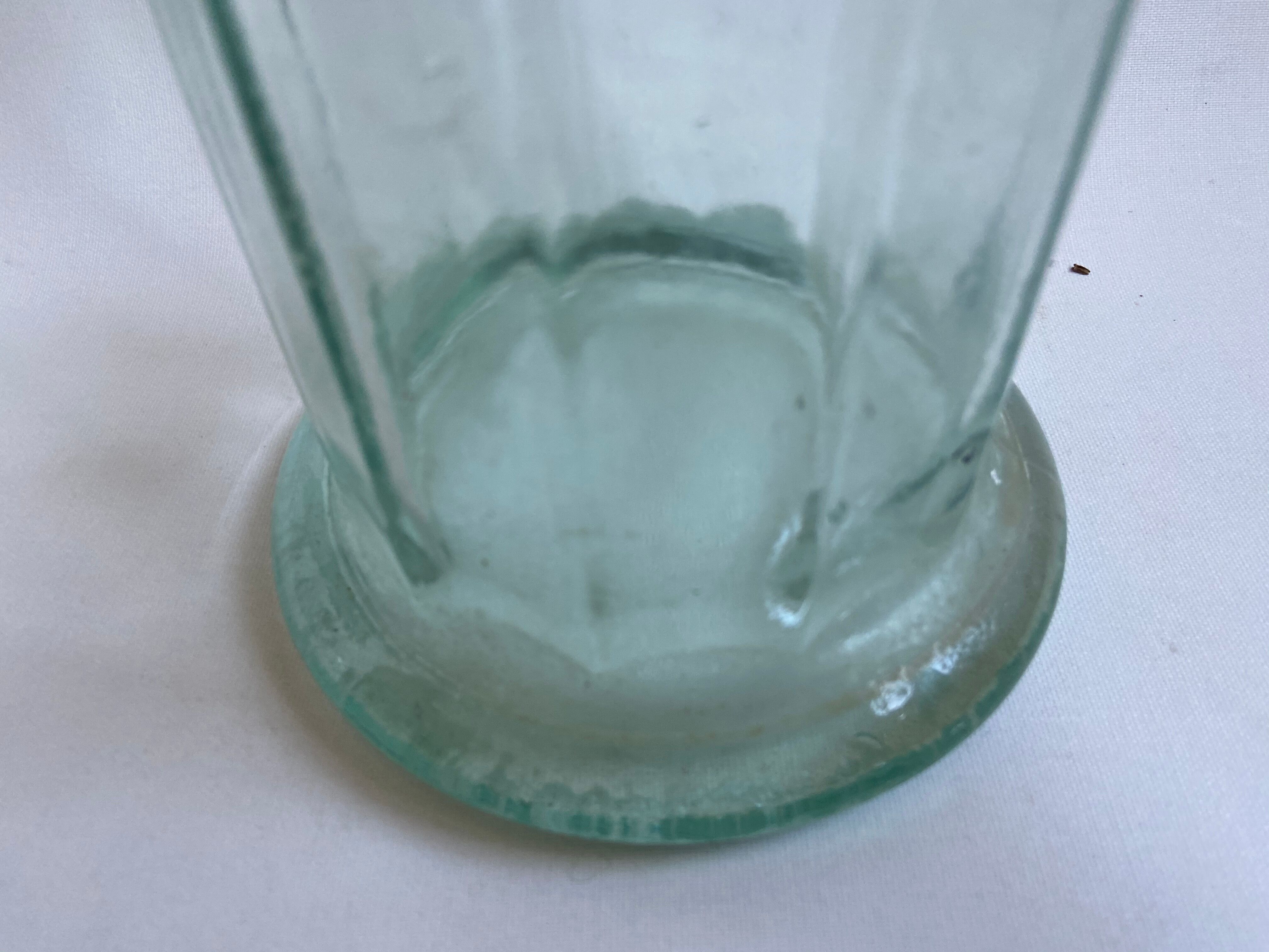 Glass jar