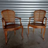 Paire de fauteuils cabriolets cannés