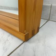 Miroir scandinave vintage en bois de pin