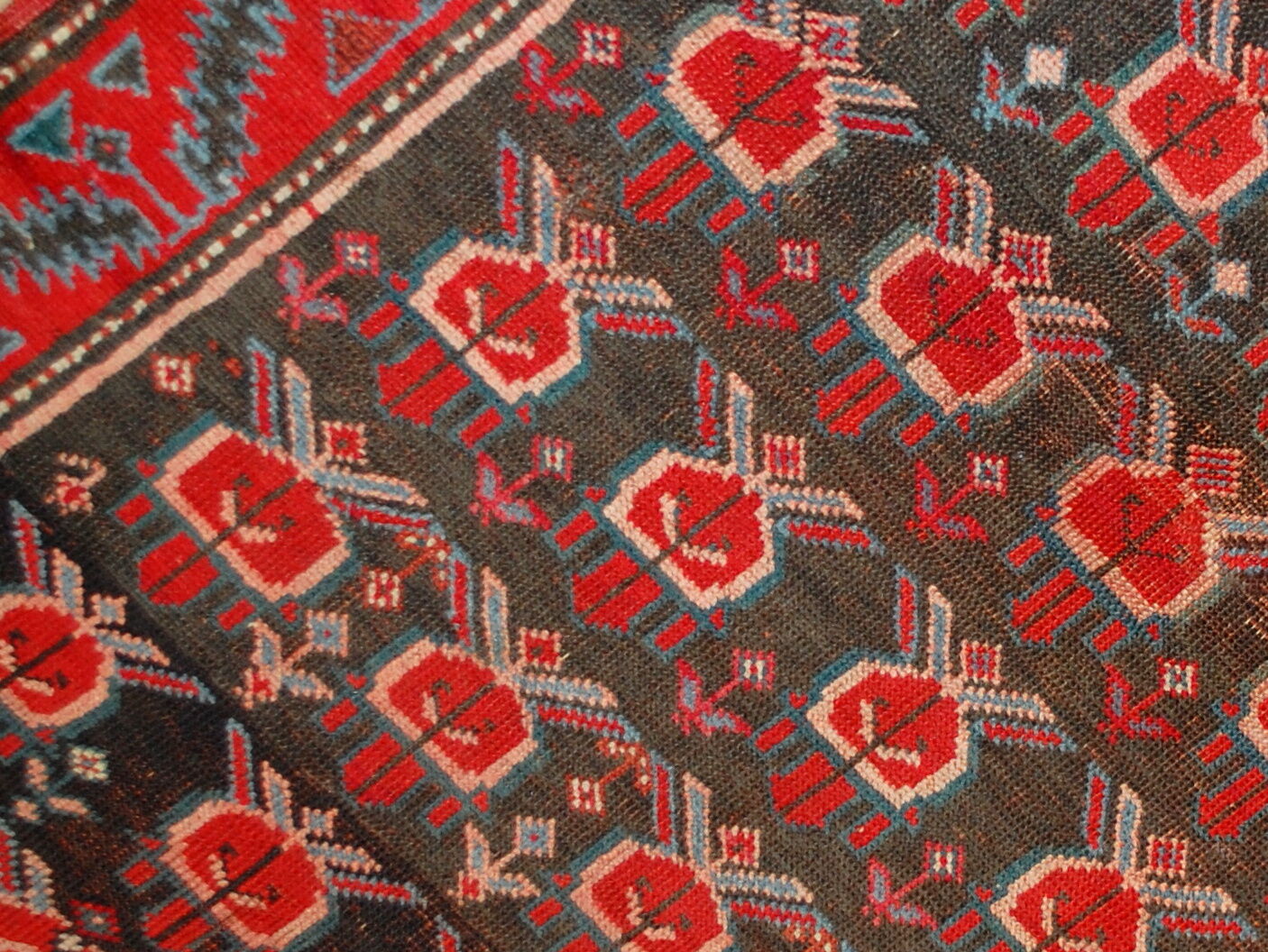 Ancient Caucasian carpet Karabakh handmade 90cm x 153cm 1890s