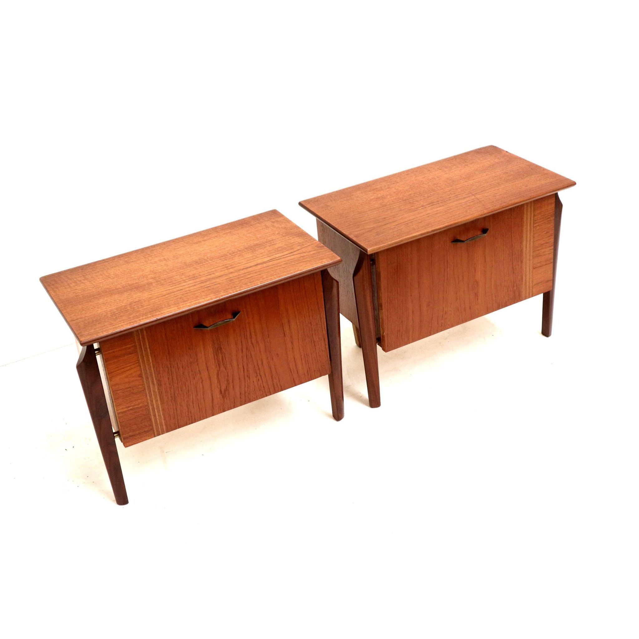 Deux tables de chevet vintage de Louis van Teeffelen pour Wébé des années 1960