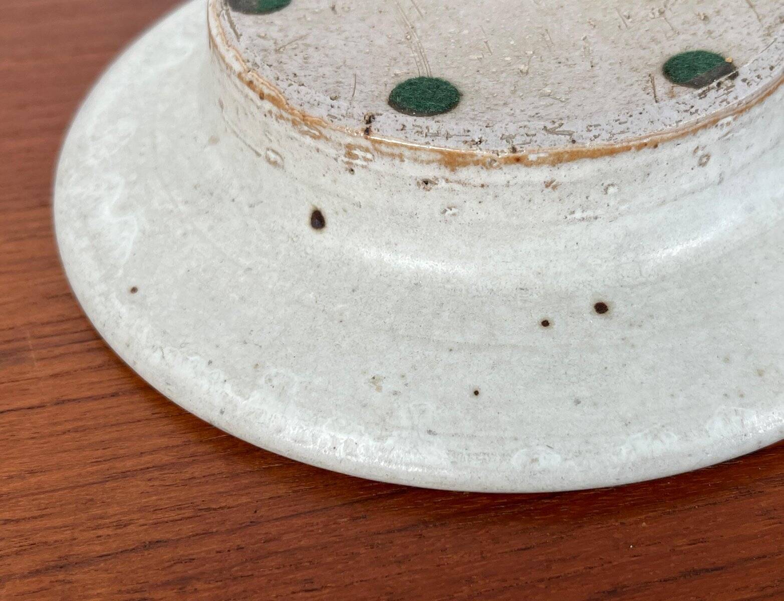 Mid-century Danish studio pottery bowl by Dania Keramik, 1960s.