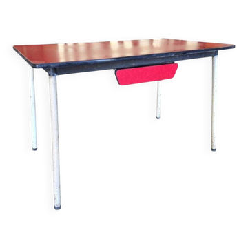 Vintage side table/desk in red formica.