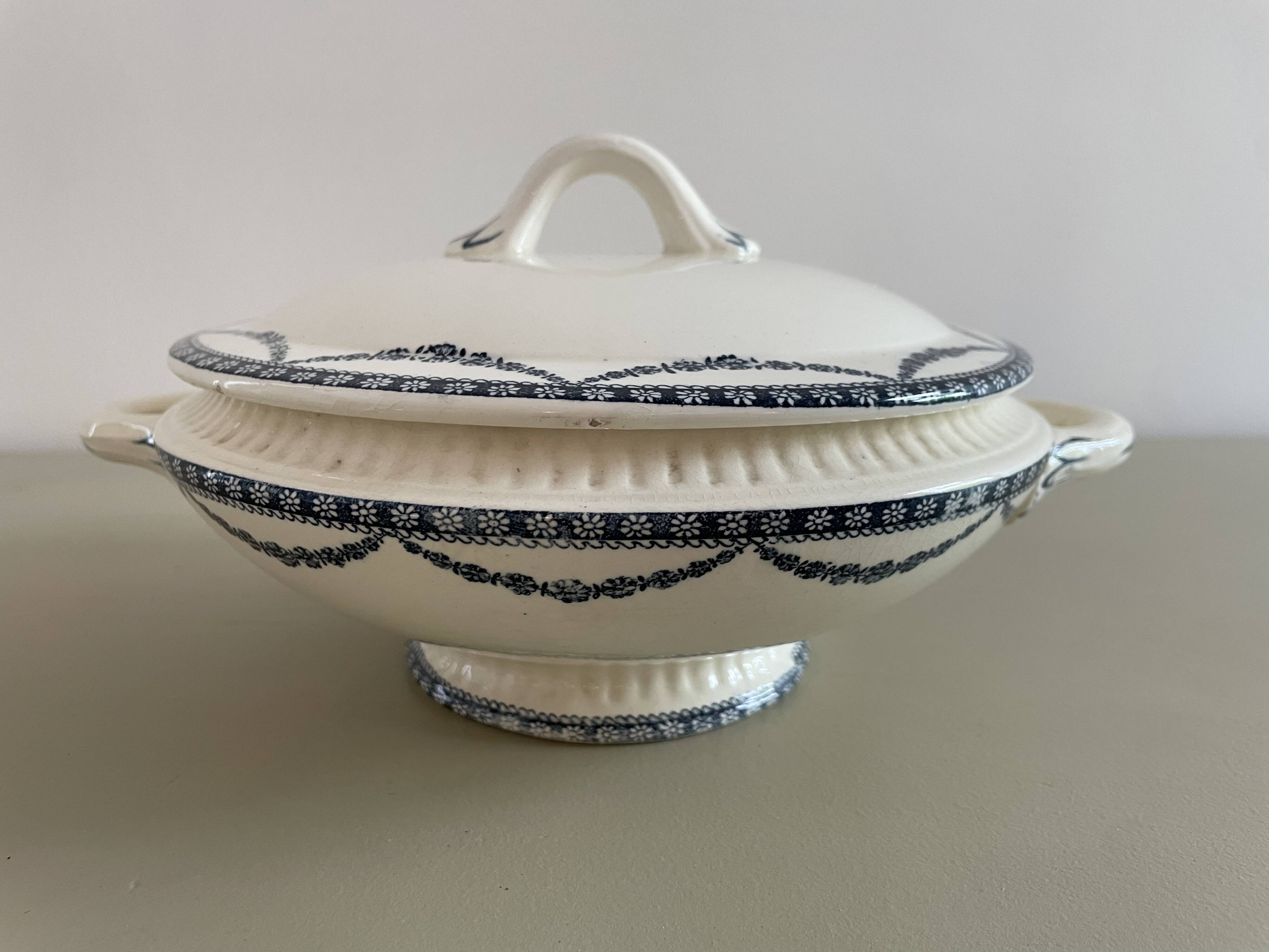 Petite soupière ou légumier en terre de fer Salins modèl Vincennes