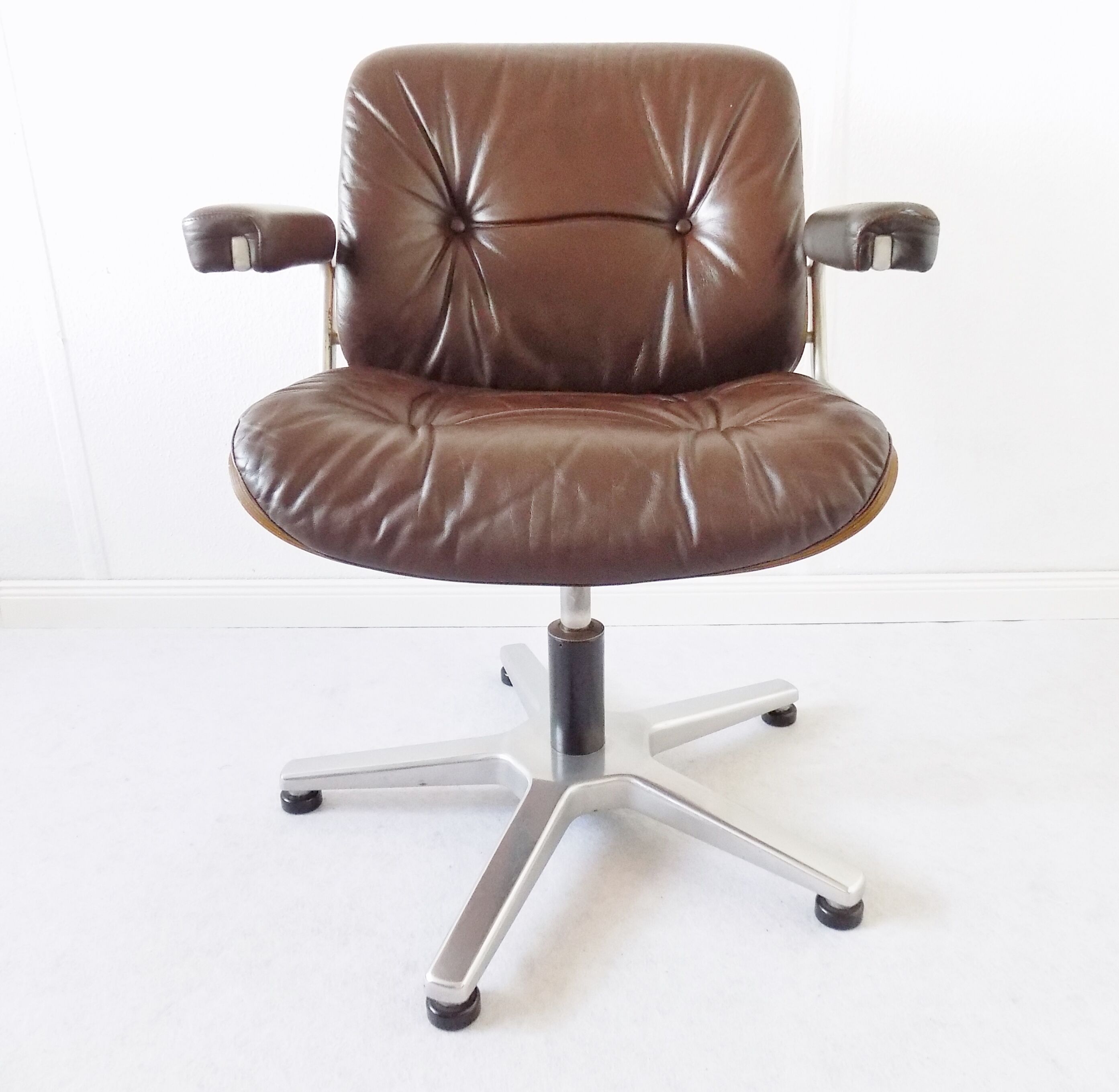 Chaise de bureau en cuir Stoll Giroflex par Karl Dittert moderne du milieu du siècle