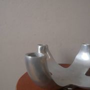 bougeoir chandelier candélabre en aluminium métal argenté objet de décoration scandinave