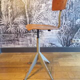 Screw workshop chair