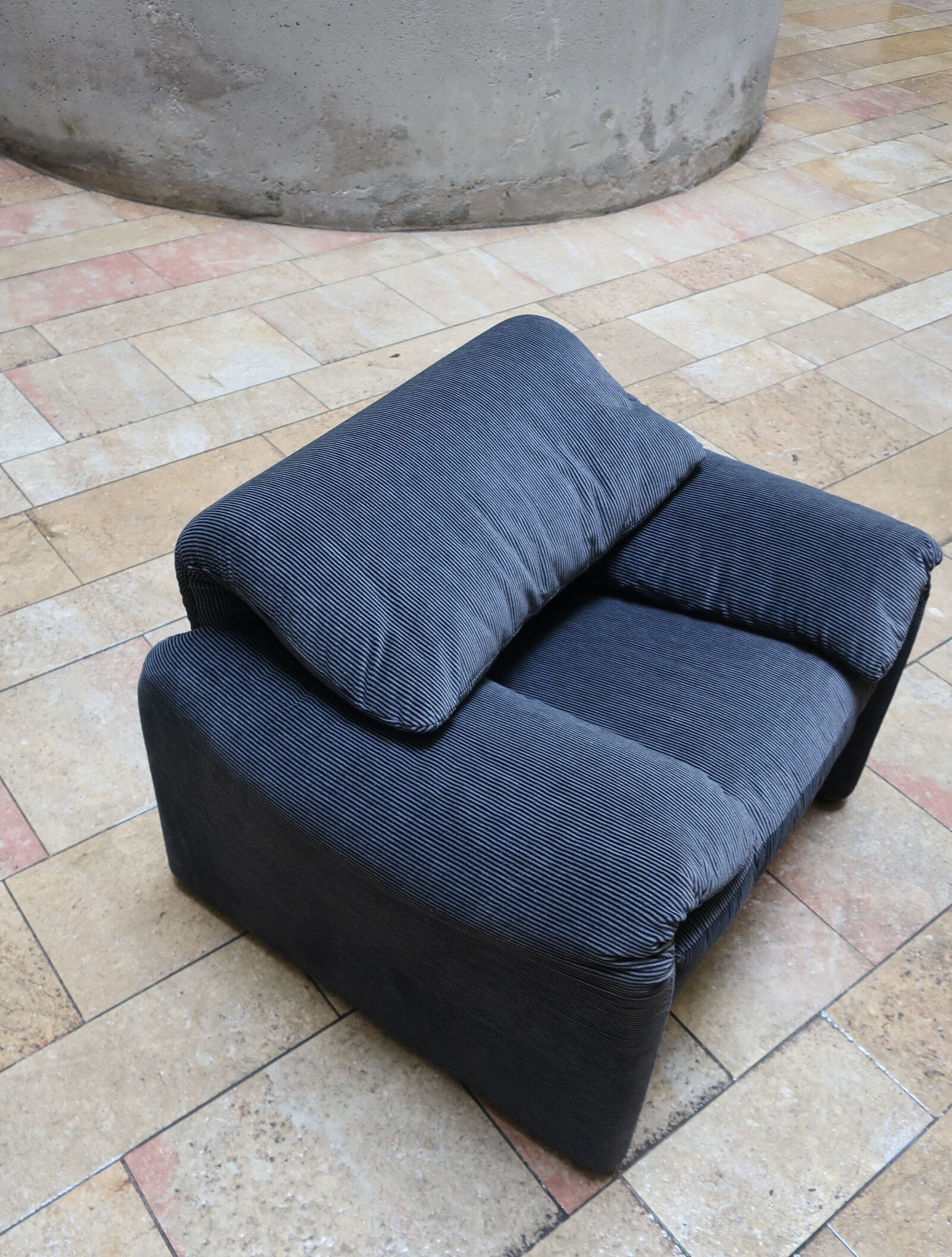 Maralunga chair of the 2000s edition Cassina