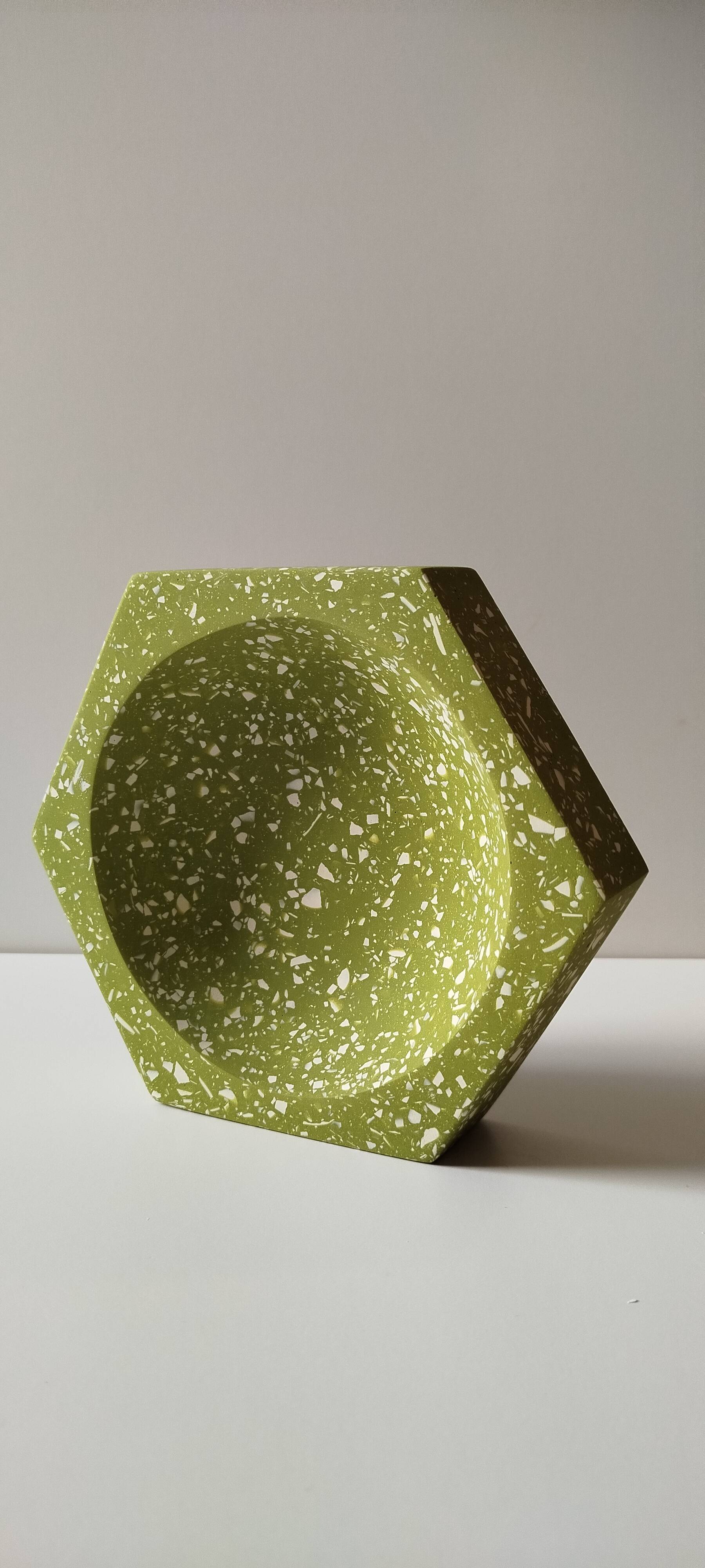 La rosca - hexagonal terrazzo tray - green