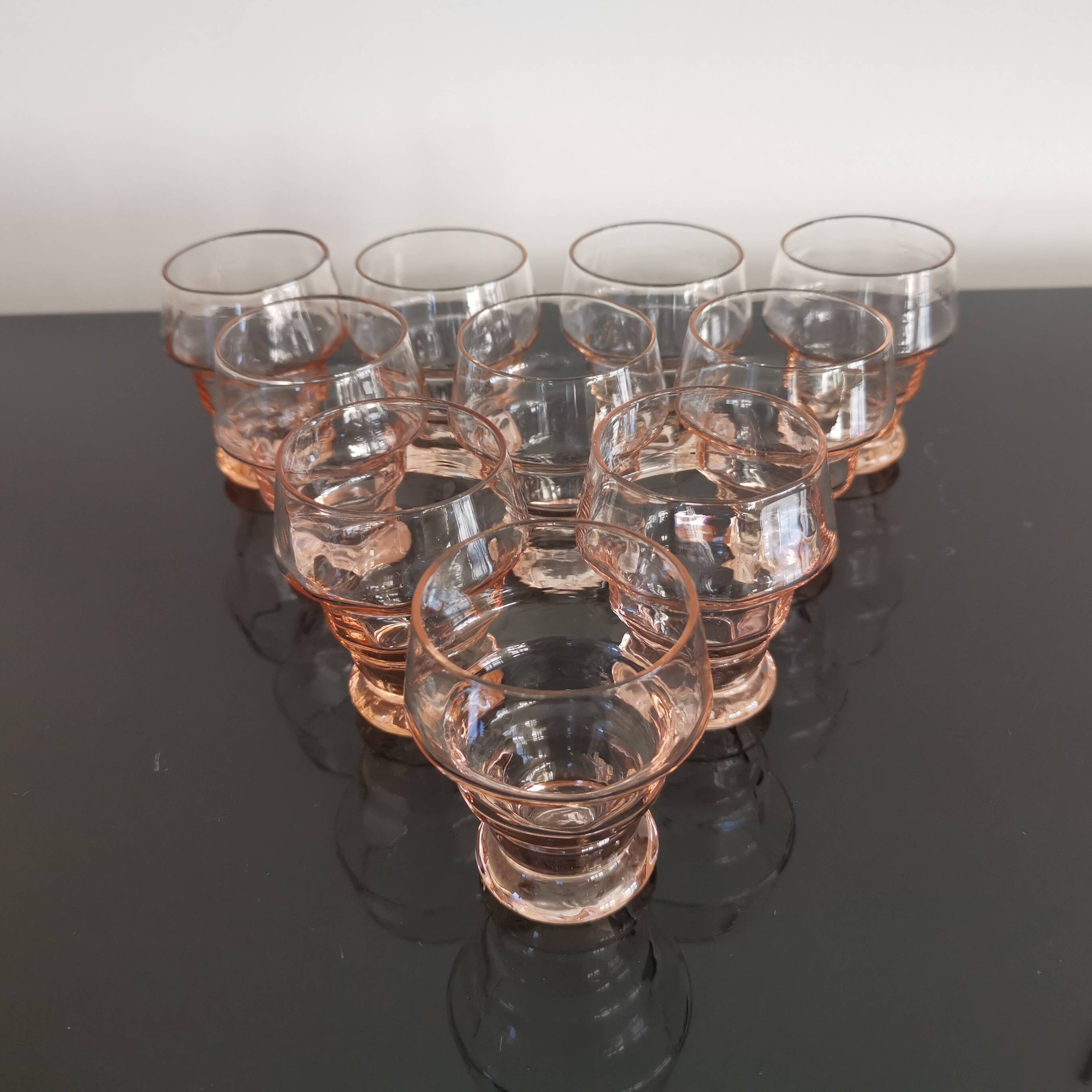 Set of 10 vintage pink glasses