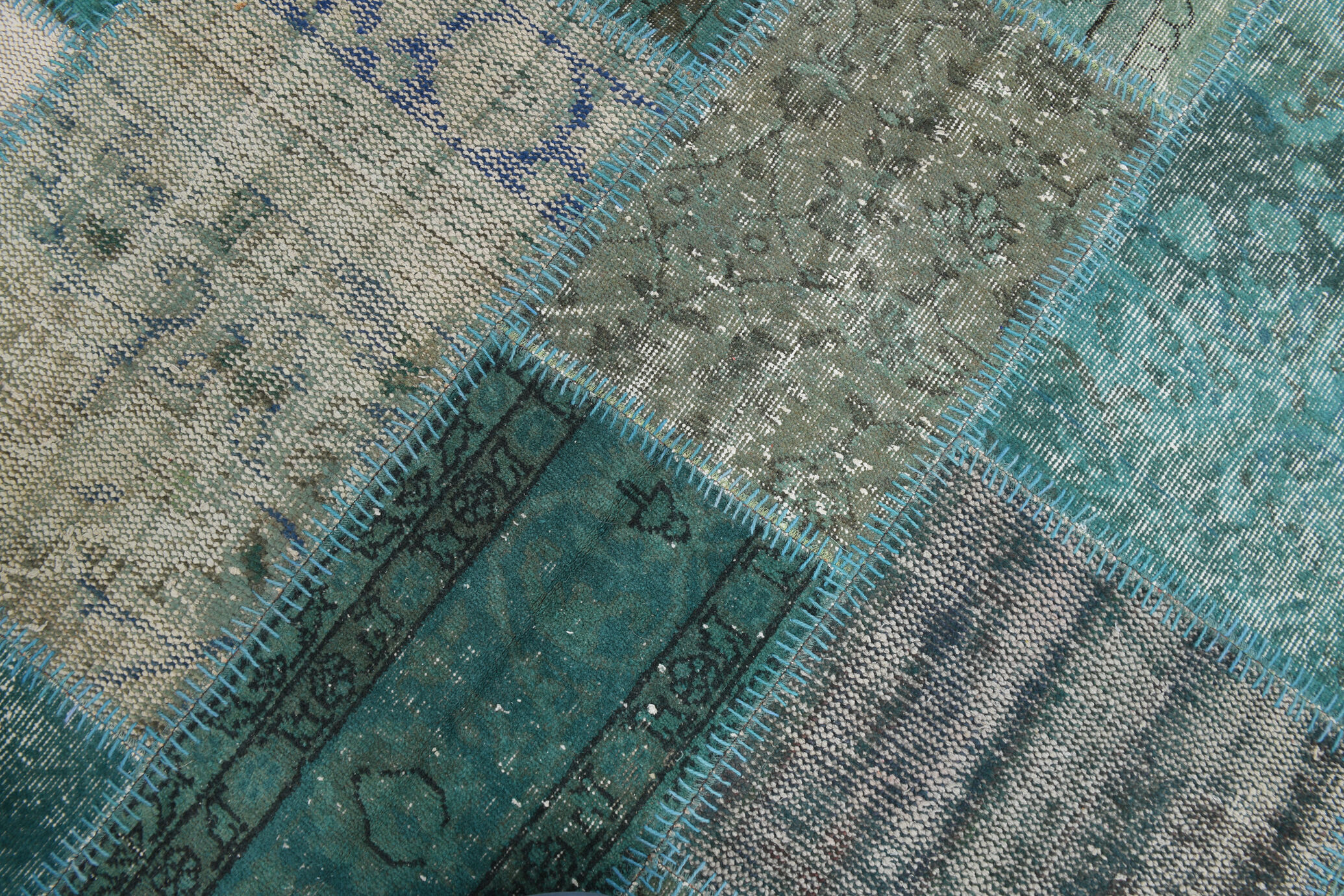 7x10 Green Vintage Patchwork Rug 300x210Cm