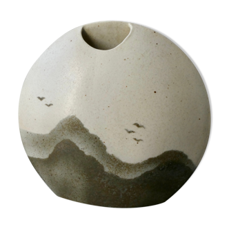 Virebent porcelain lens vase
