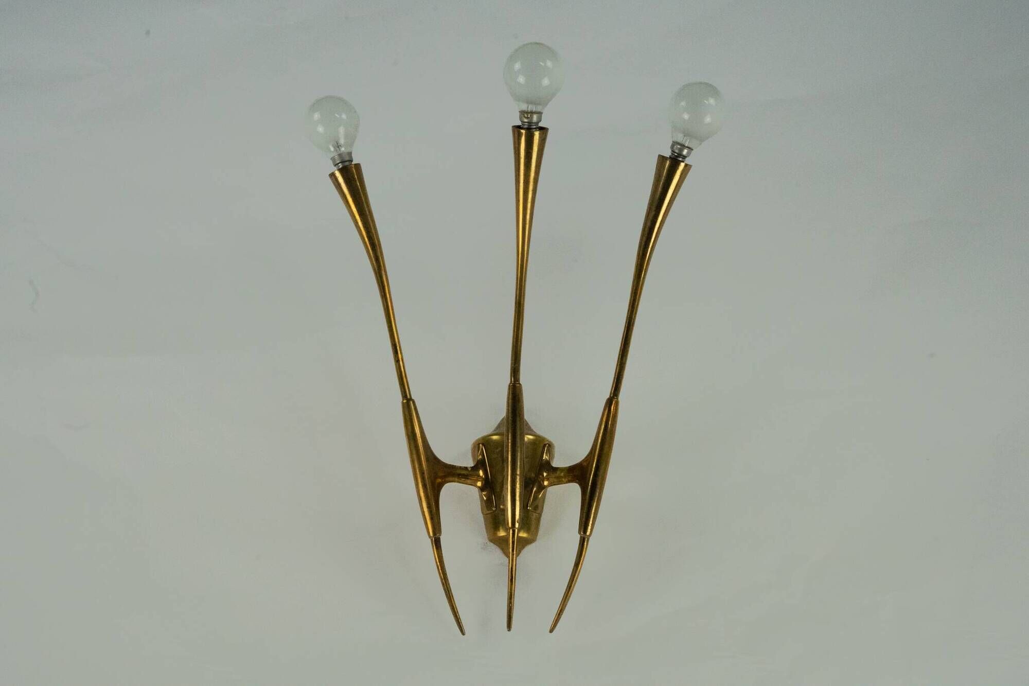 Single Brass Wall Sconce by Oscar Torlasco for Lumi Milano, Italy 1950s