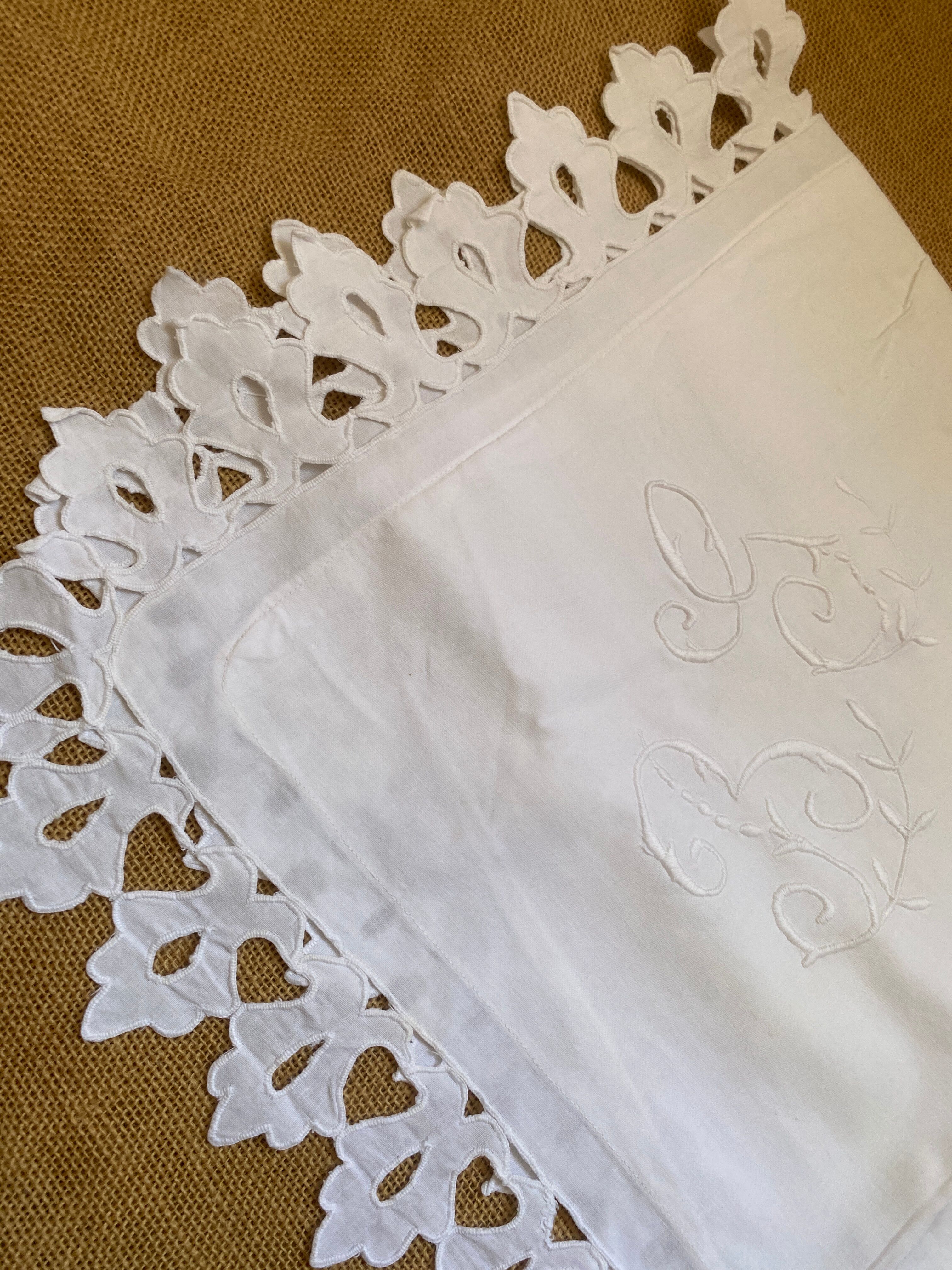 Taie en Richelieu monogram BG