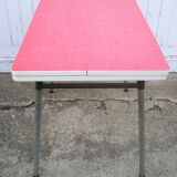 Table formica red and its 2 stools 1970