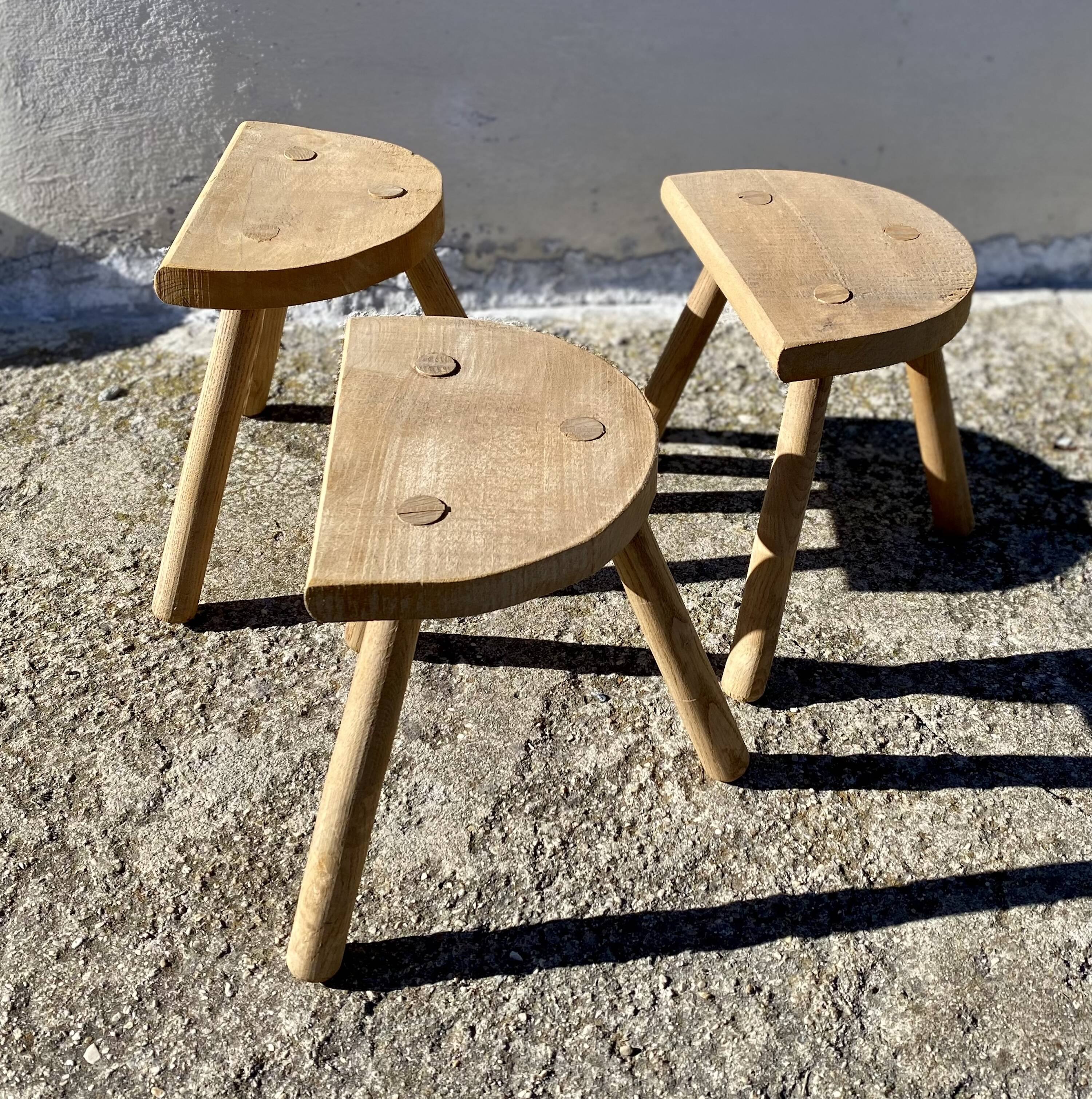 Set of 3 mountain-style half-moon tripod stools