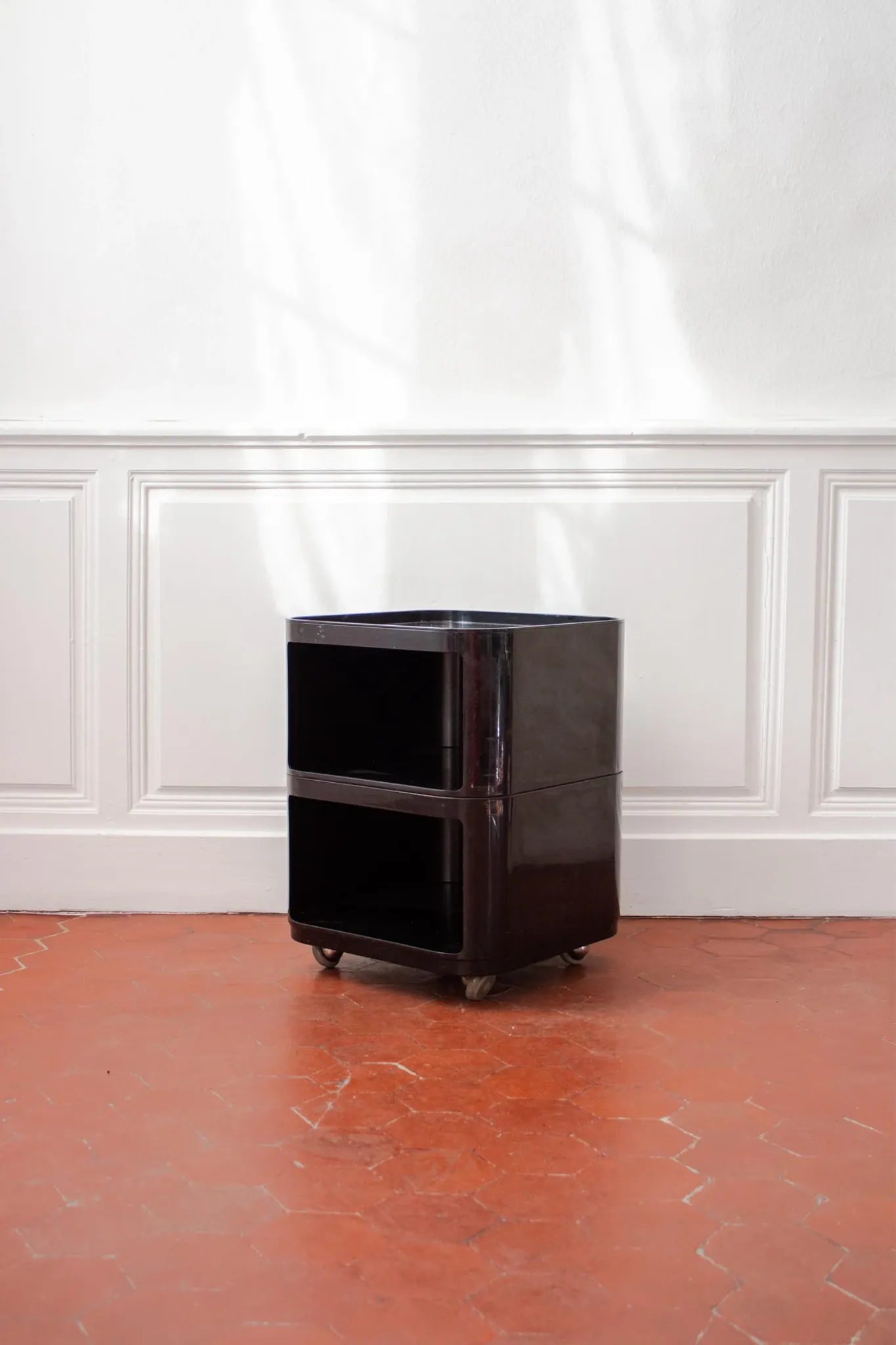 Vintage Componibili by Anna Castelli Ferrieri for Kartell, first edition.