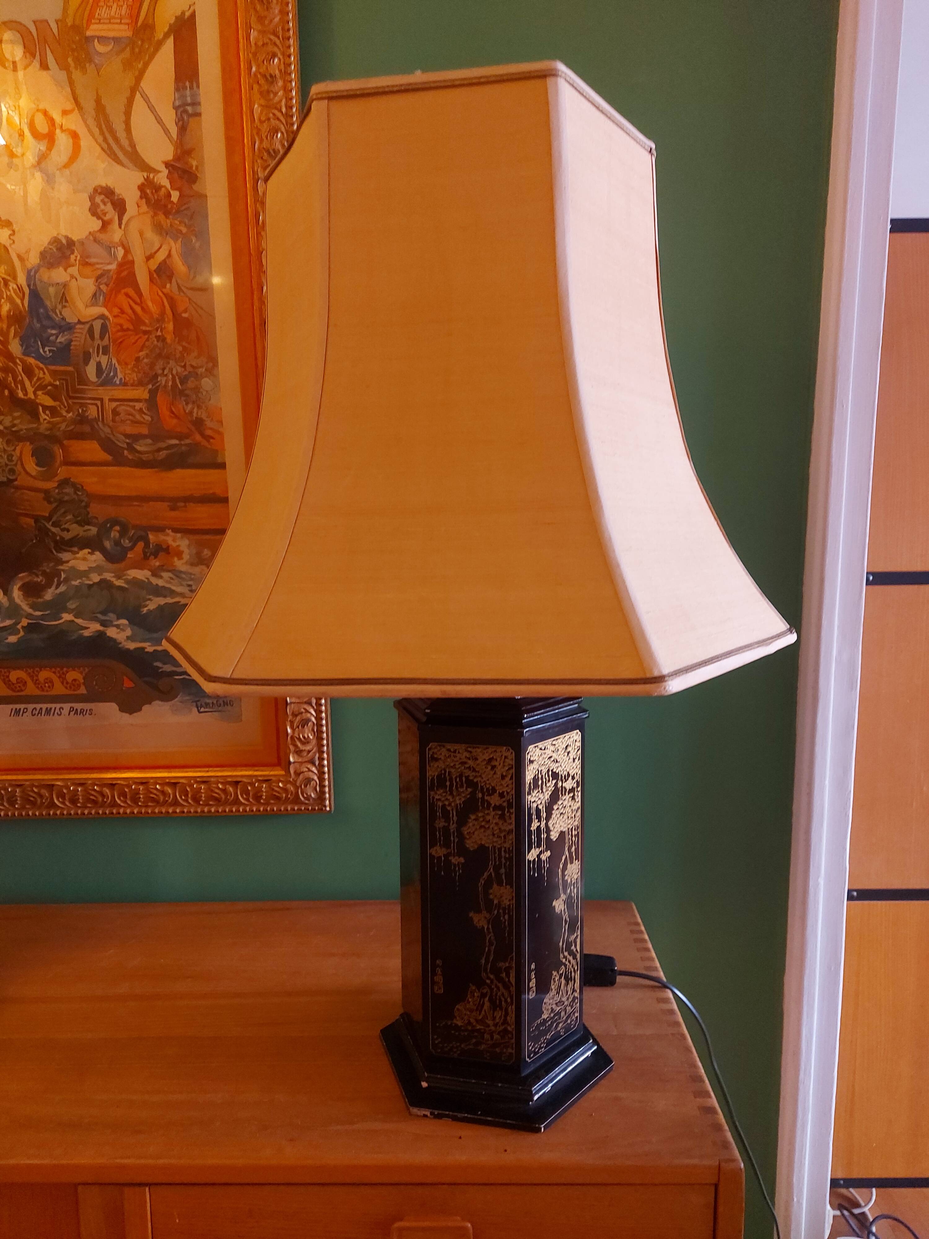 Lampe pagode , abat jour soie