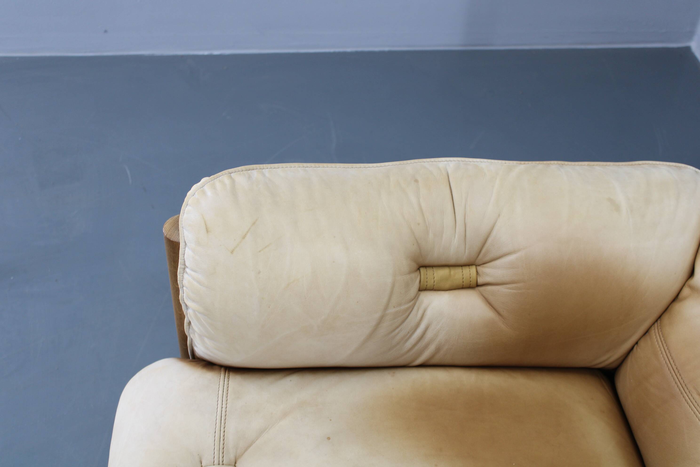 1960s Oak Scandinavian 3-Seater Sofa in Fine Leather Upholstery