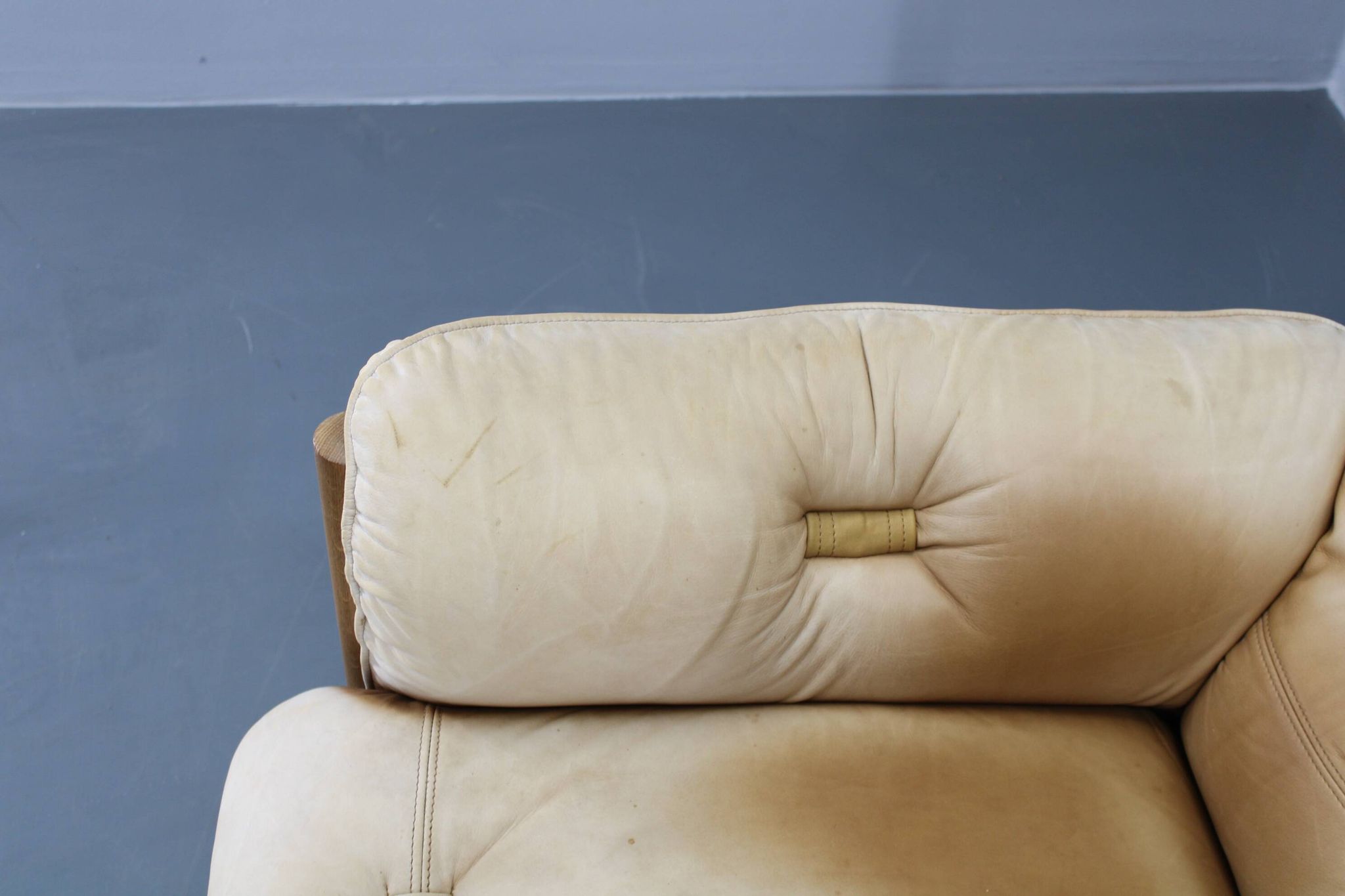 1960s Oak Scandinavian 3-Seater Sofa in Fine Leather Upholstery