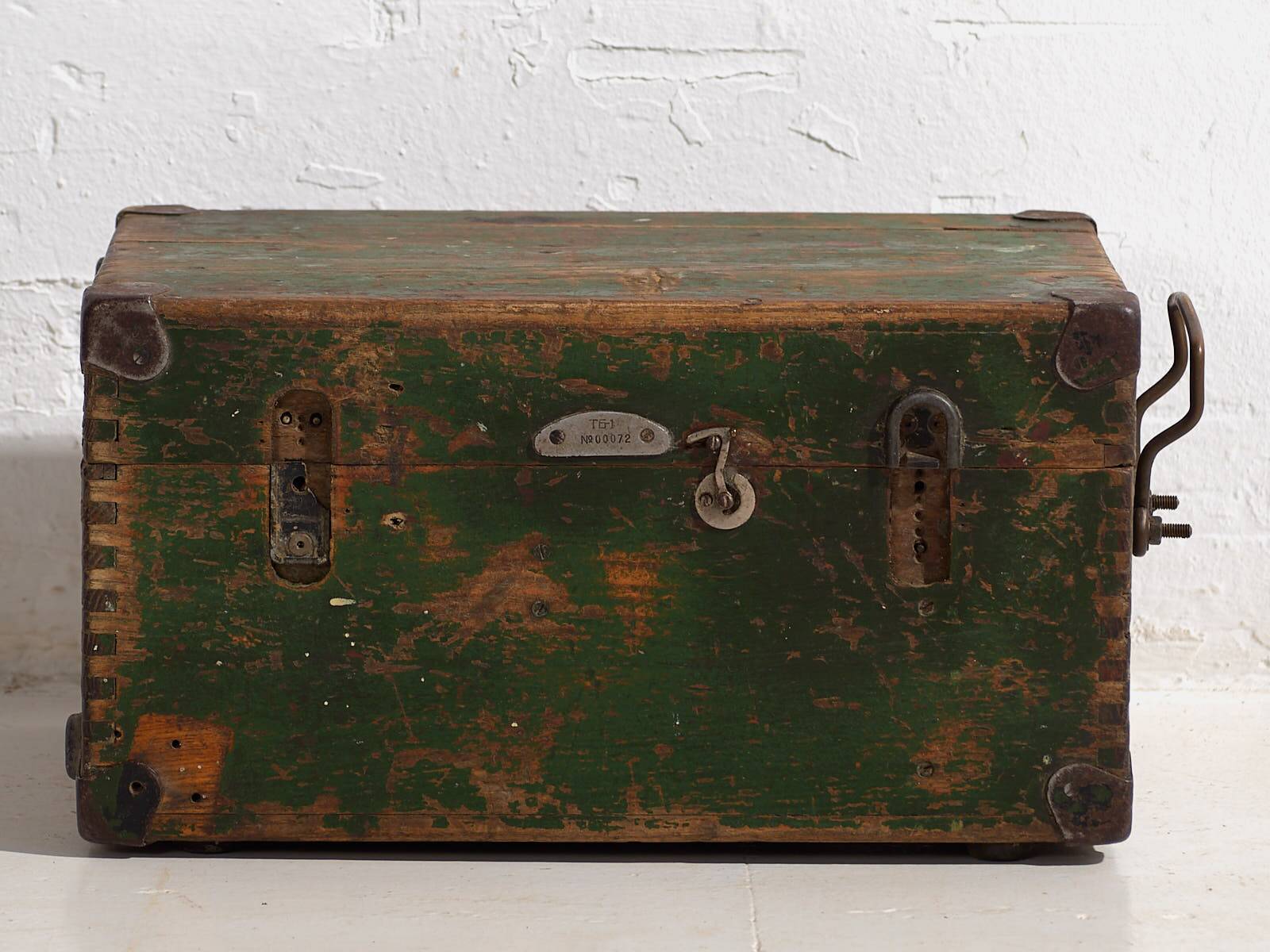 Vintage World War II ammunition box (c.1945) #9