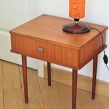 Bedside table compass feet