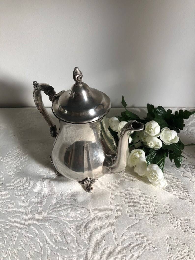 Vintage Viners Sheffield Silver Plated Teapot: Victorian Footed Pitcher