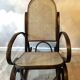 Rocking chair en bois courbé et cannage