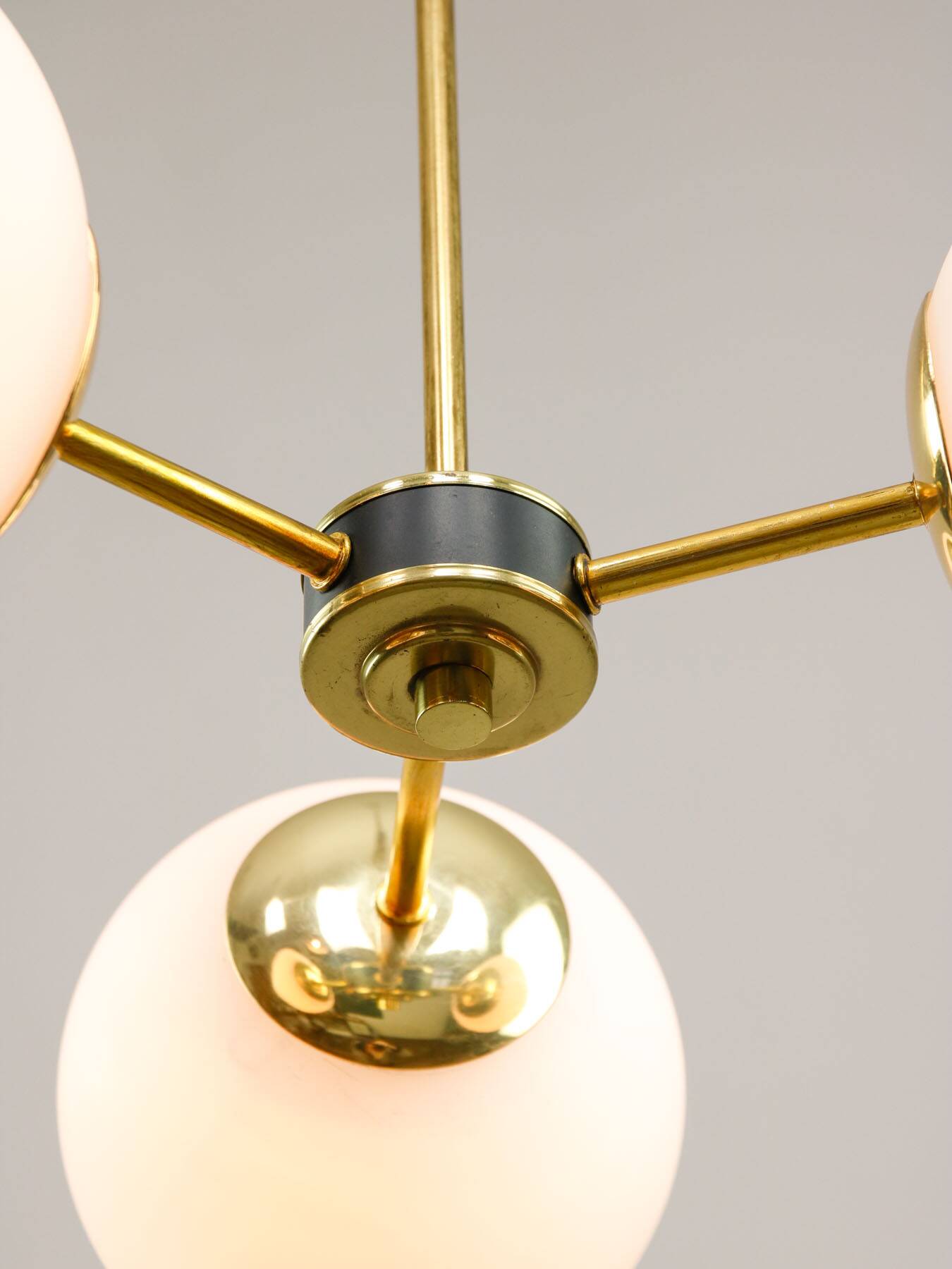 Mid-Century Modern Italian Chandelier in Brass and Opaline Glass, 1960s