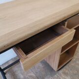 Children's desk
