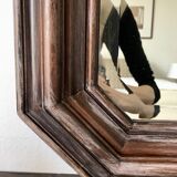 Beveled mirror with molded wooden frame - 87x67 cm
