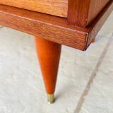 Vintage teak chest of drawers with 4 drawers, circa 1960s/1970s.