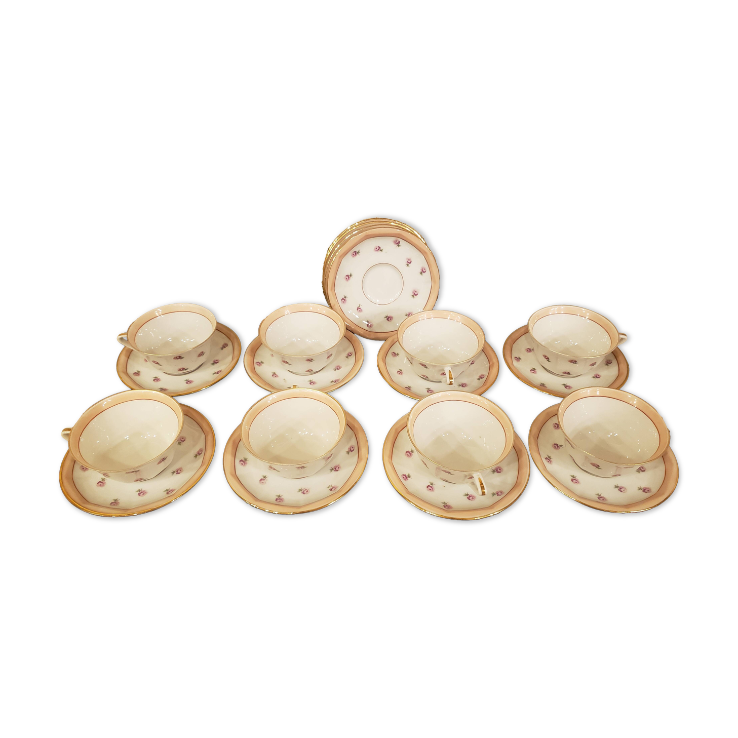 Set of 8 Limoges porcelain cups and 12 saucers