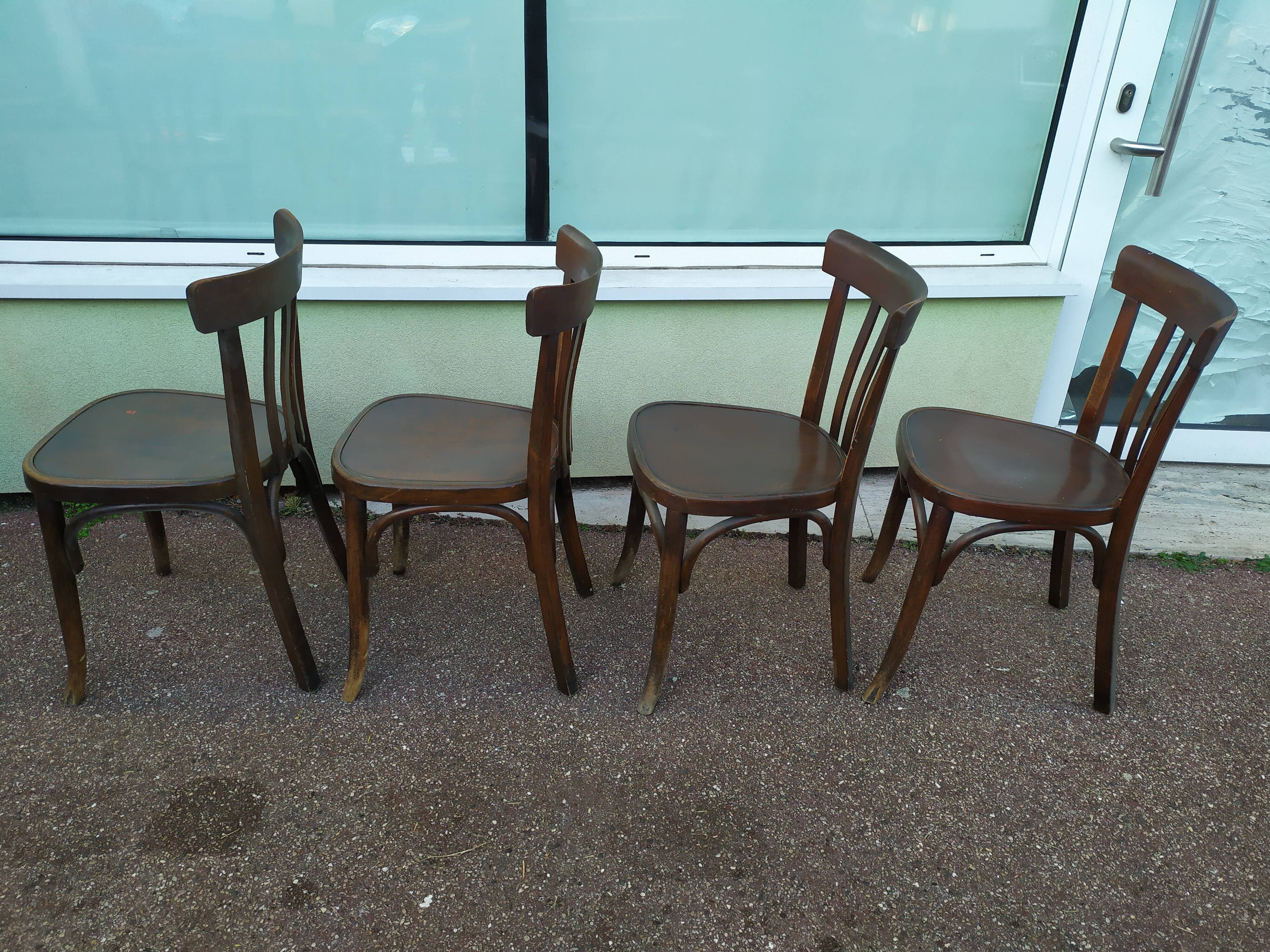 Set of 4 wooden bistro chairs - vintage - old