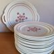 Service 18 assiettes plates et un plat Lunéville modèle Martine