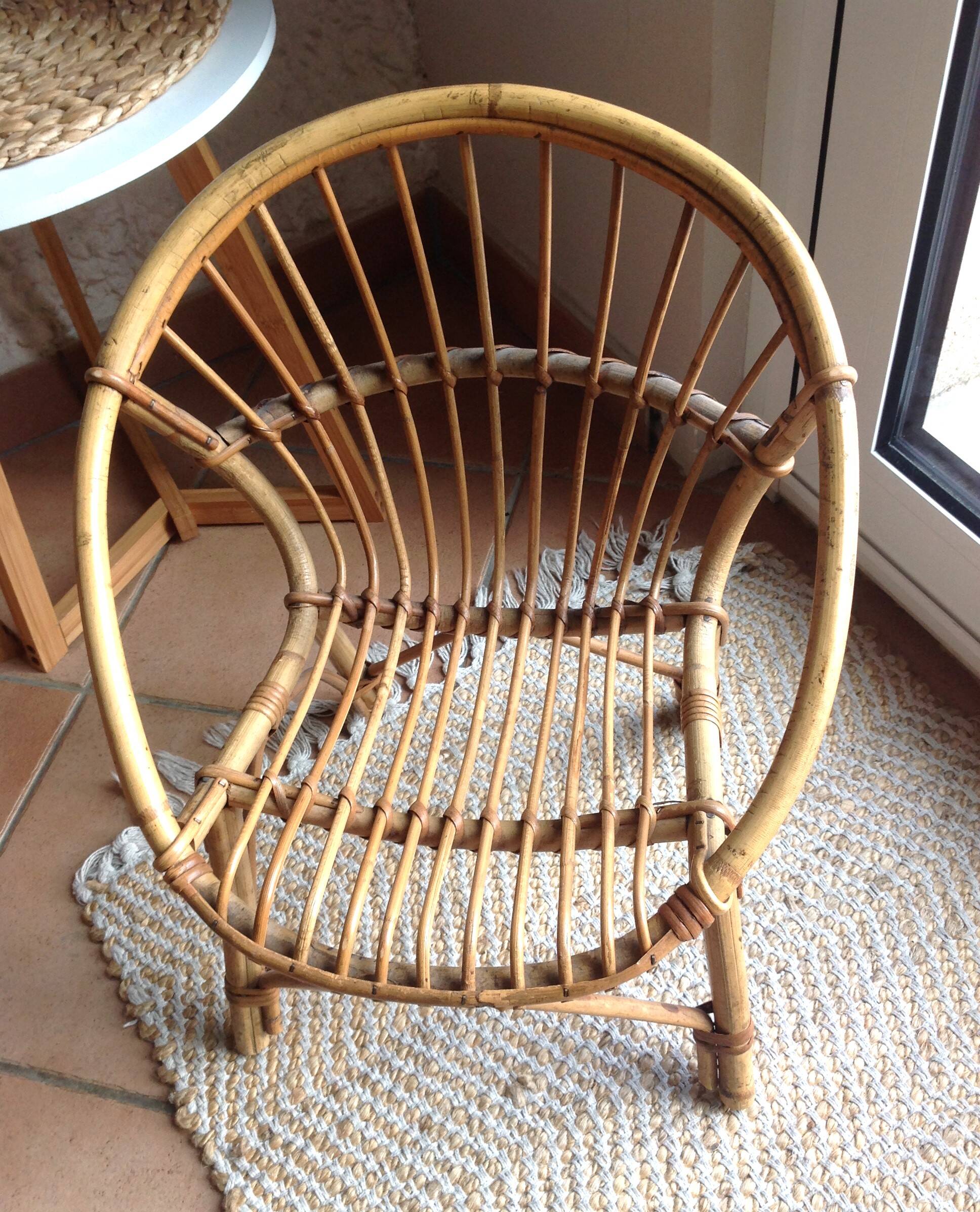 Child's shell chair in rattan / vintage 60s-70s