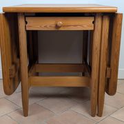 Table en pin massif Eero Aarnio