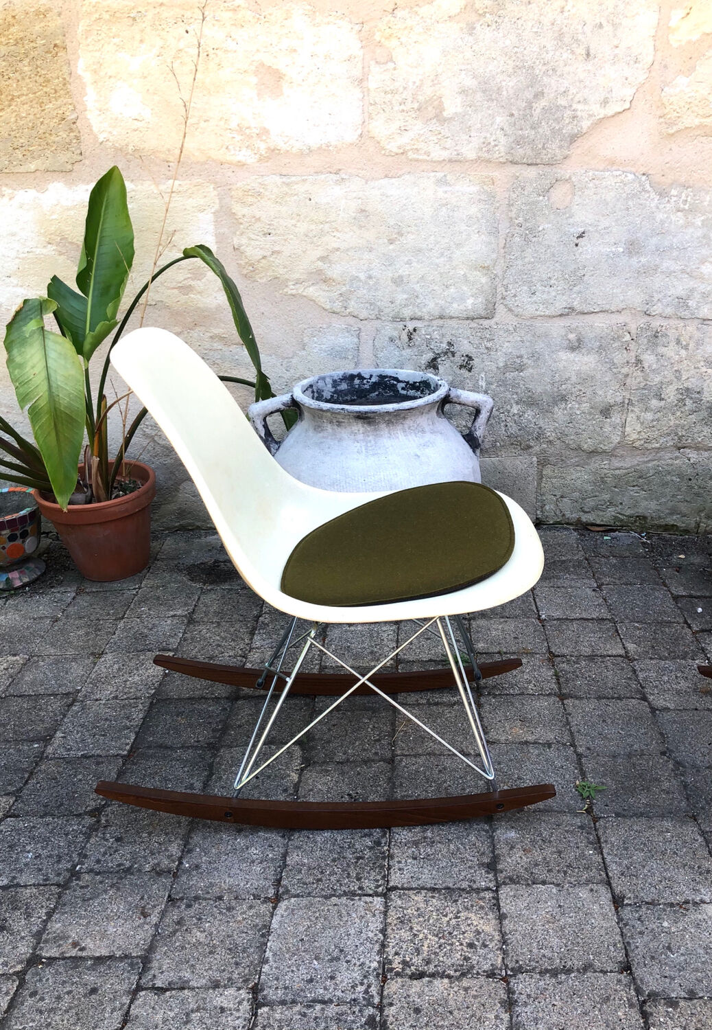 Pair of rocking chairs by Charles and Ray Eames for Herman Miller 1960