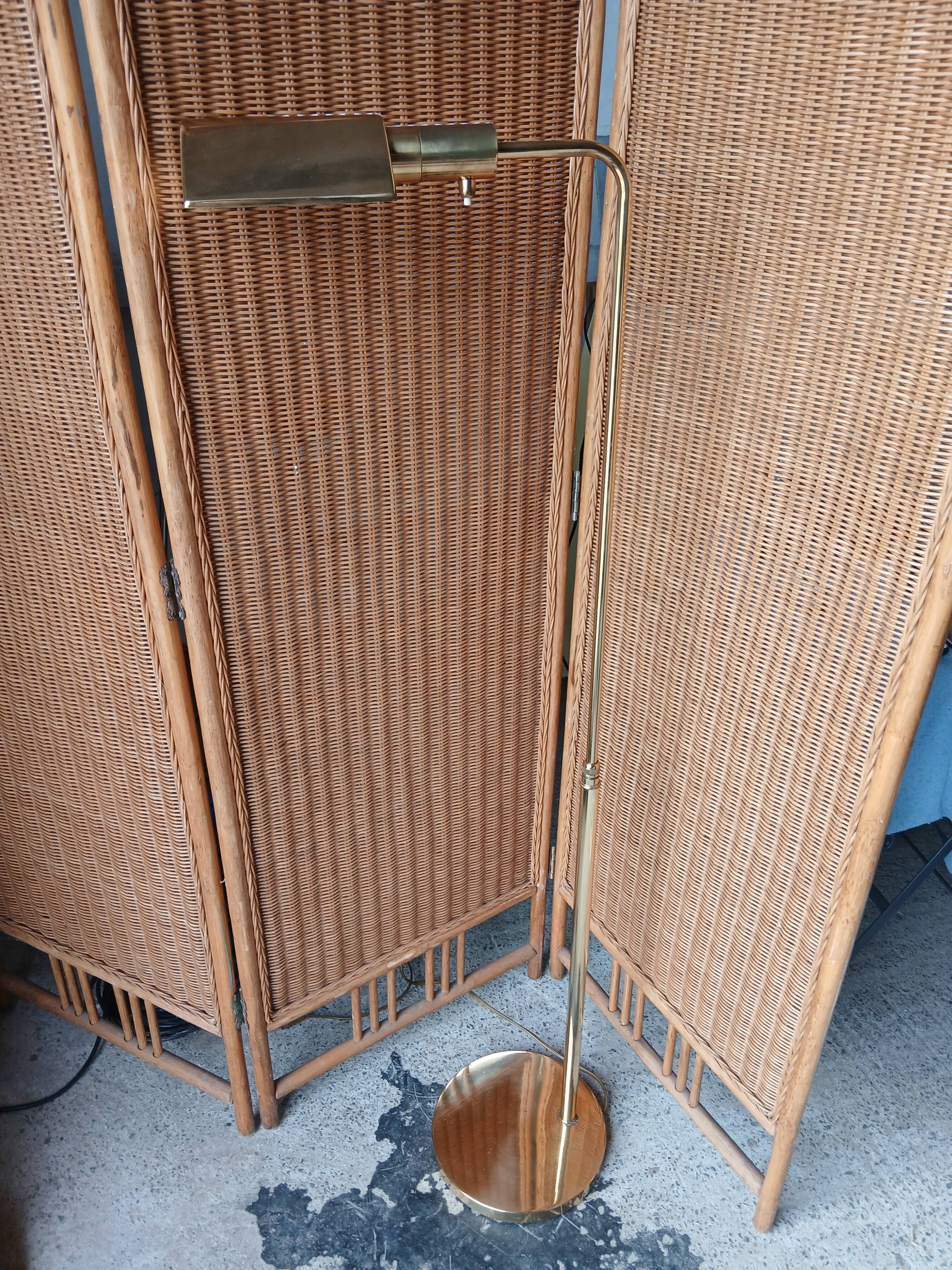 Lampadaire doré
