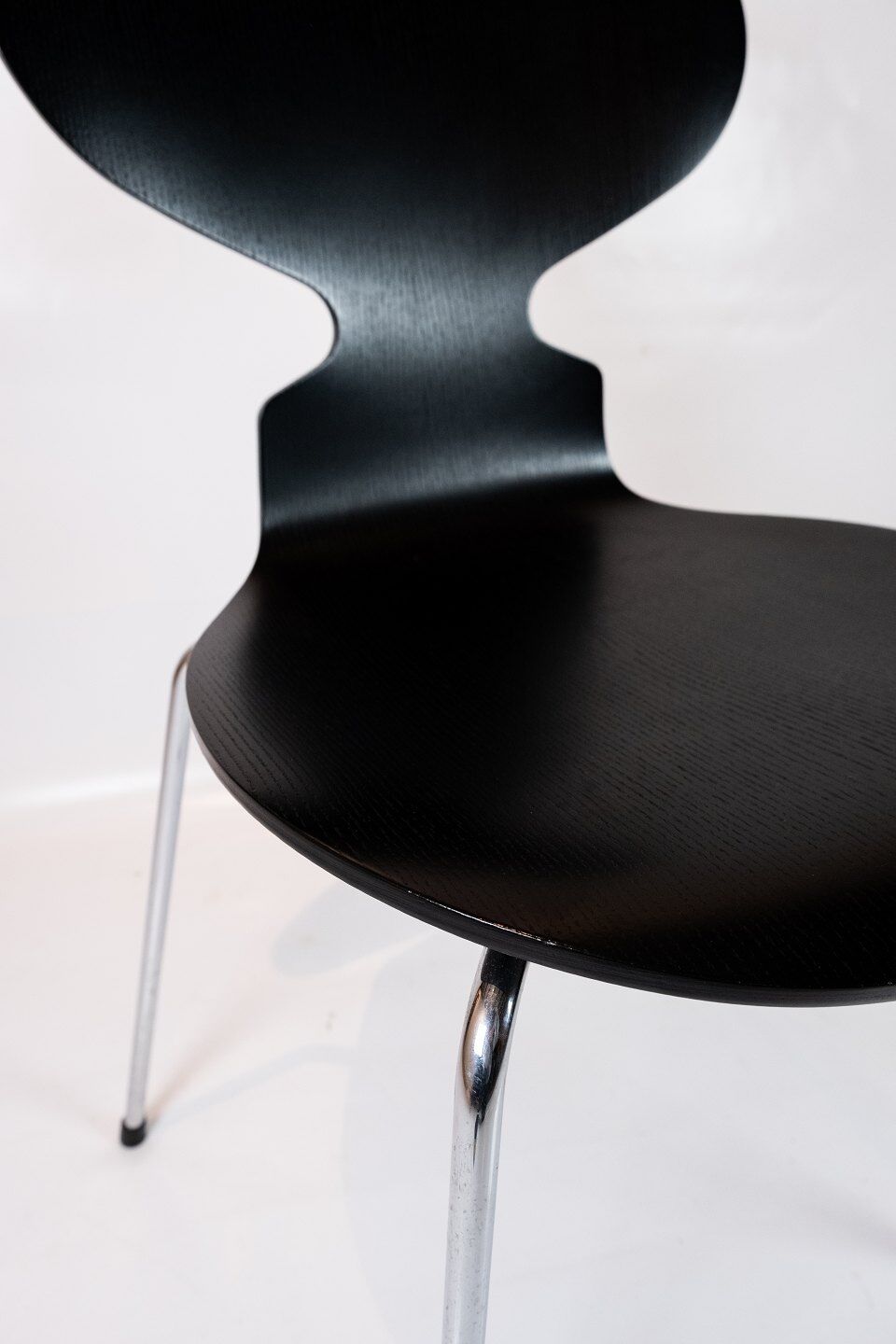 Ant chairs, model 3101, designed by Arne Jacobsen in 1952