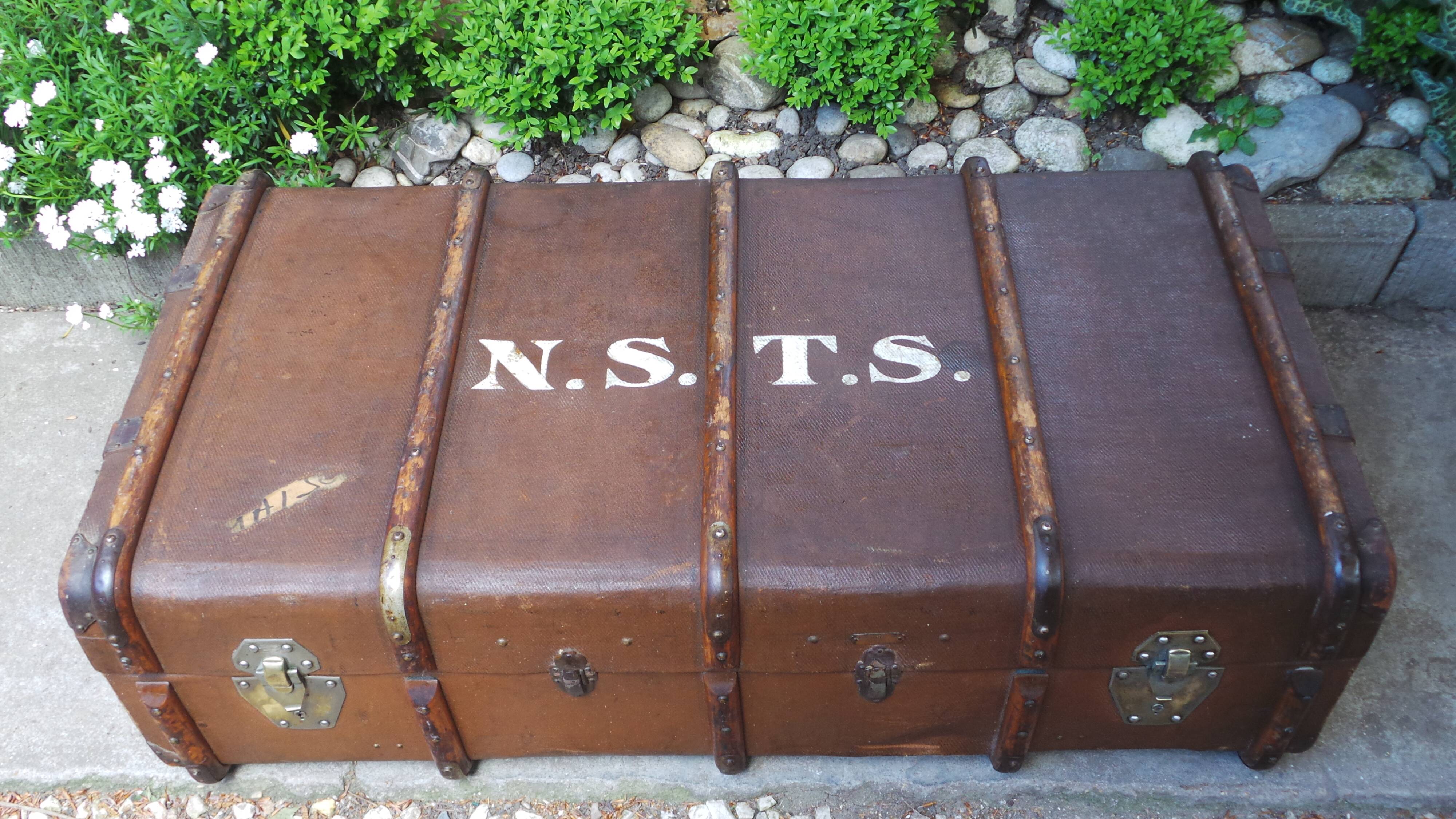 Trunk chest travel russian old