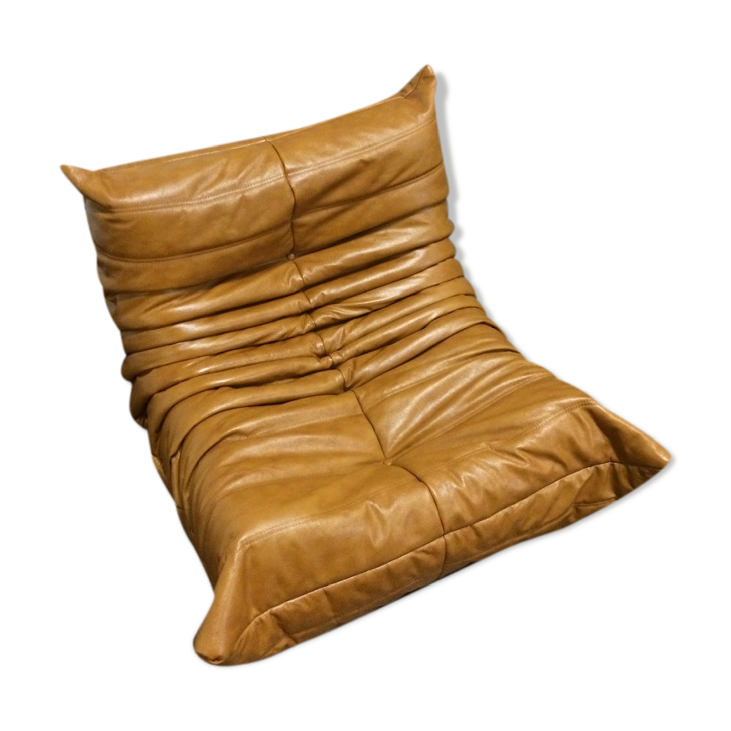 Togo armchair model designed by Michel Ducaroy 1973