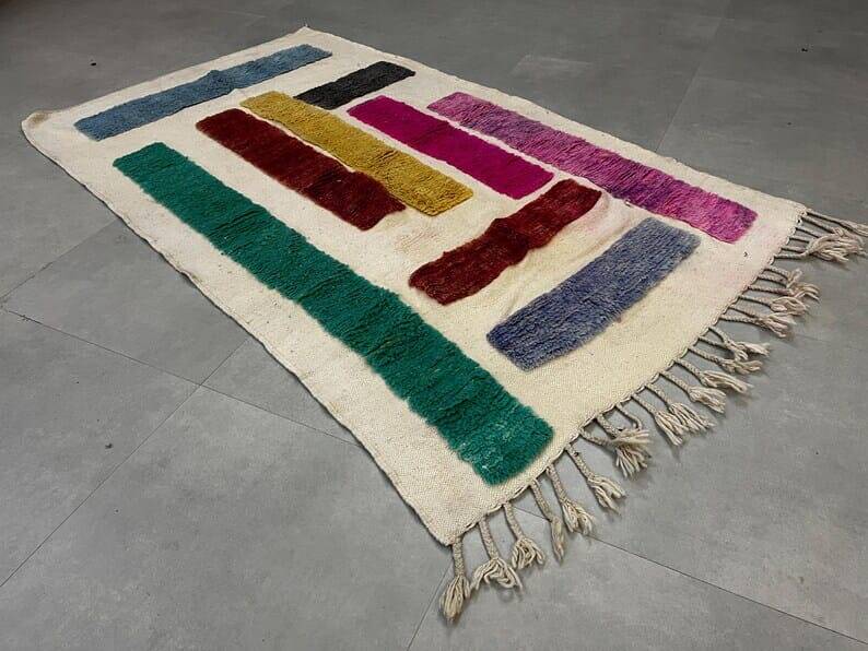 Handwoven traditional colorful beni mrirt rug, size 160 x 250 cm
