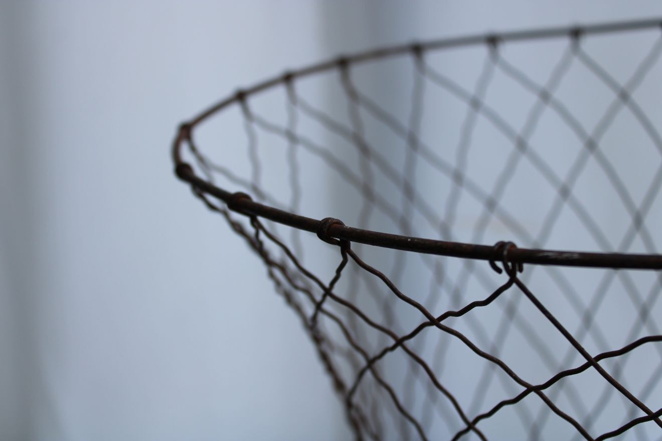 Metal wastepaper basket