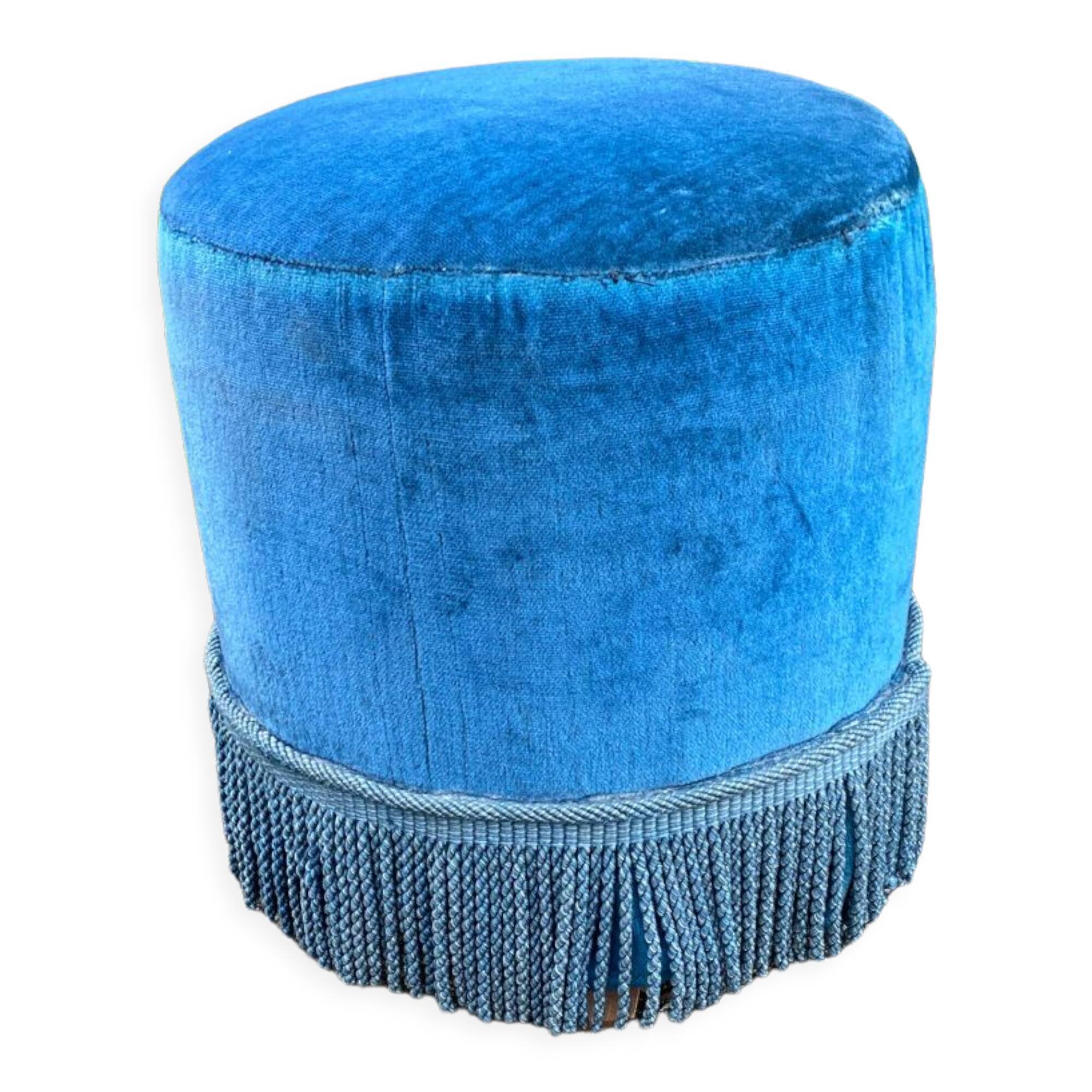 Blue velvet pouf