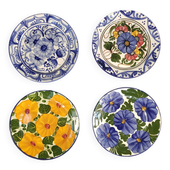 4 decorative earthenware plates