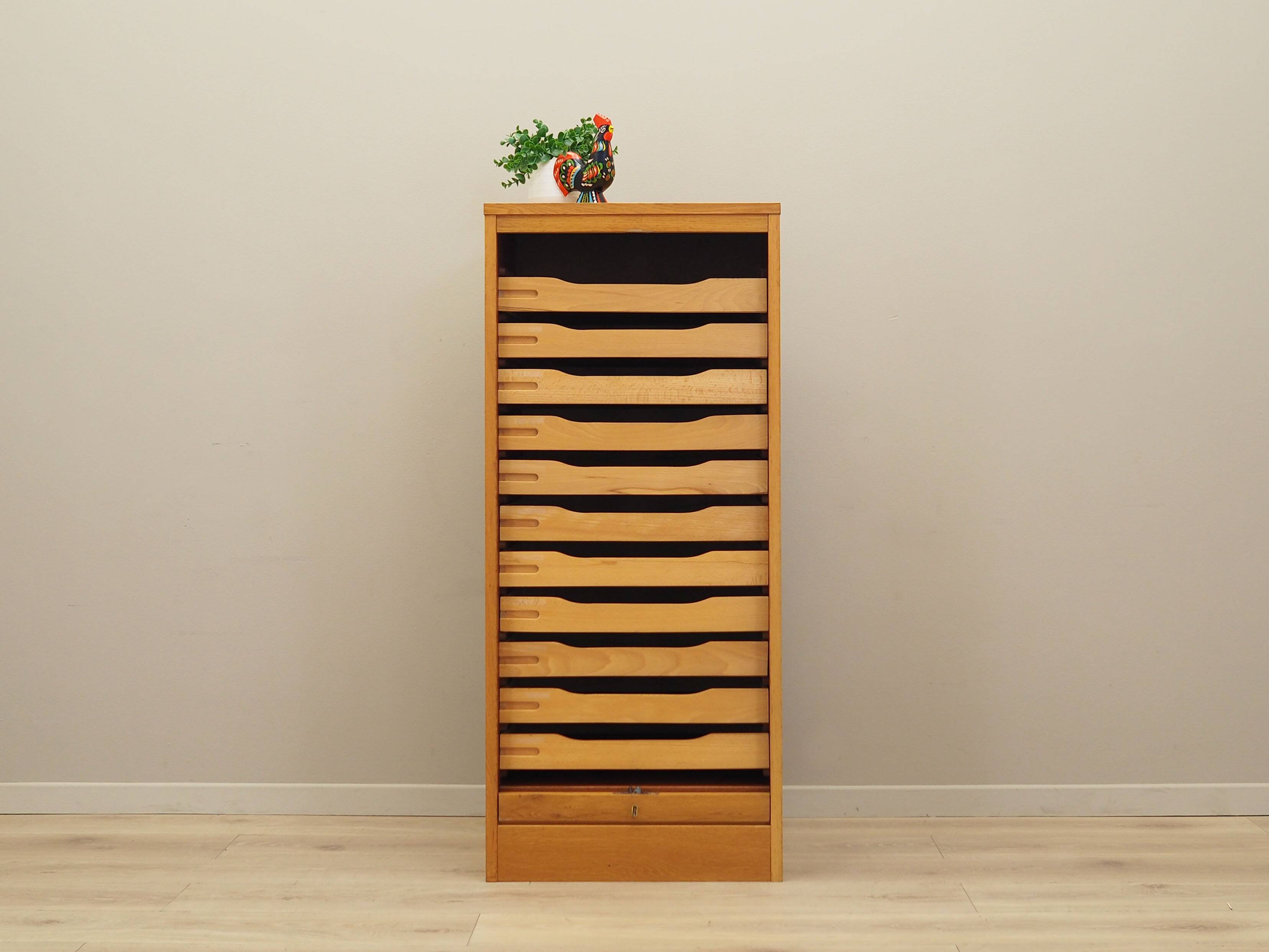 Ash dresser, Danish design, 1960s, production: Denmark